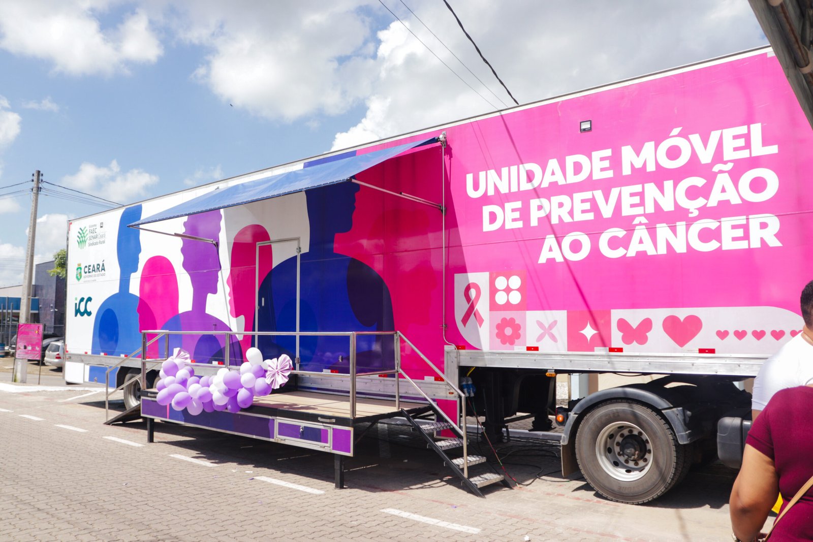 Rede ICC Saúde leva unidade móvel de prevenção ao câncer a Iguatu com atendimento gratuito à população