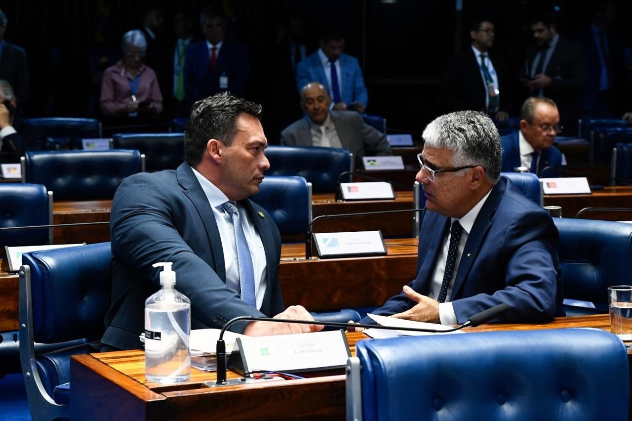 Senadores Hamilton Mourão e Styvenson Valentim marcam presença no lançamento da pré-candidatura de Eduardo Girão ao Governo do CE no Sertão Central
