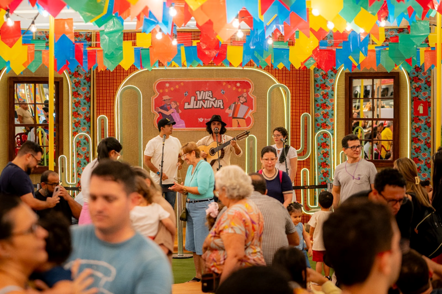 Programação junina segue nos shoppings RioMar Fortaleza e RioMar Kennedy com comidas típicas e atrações musicais