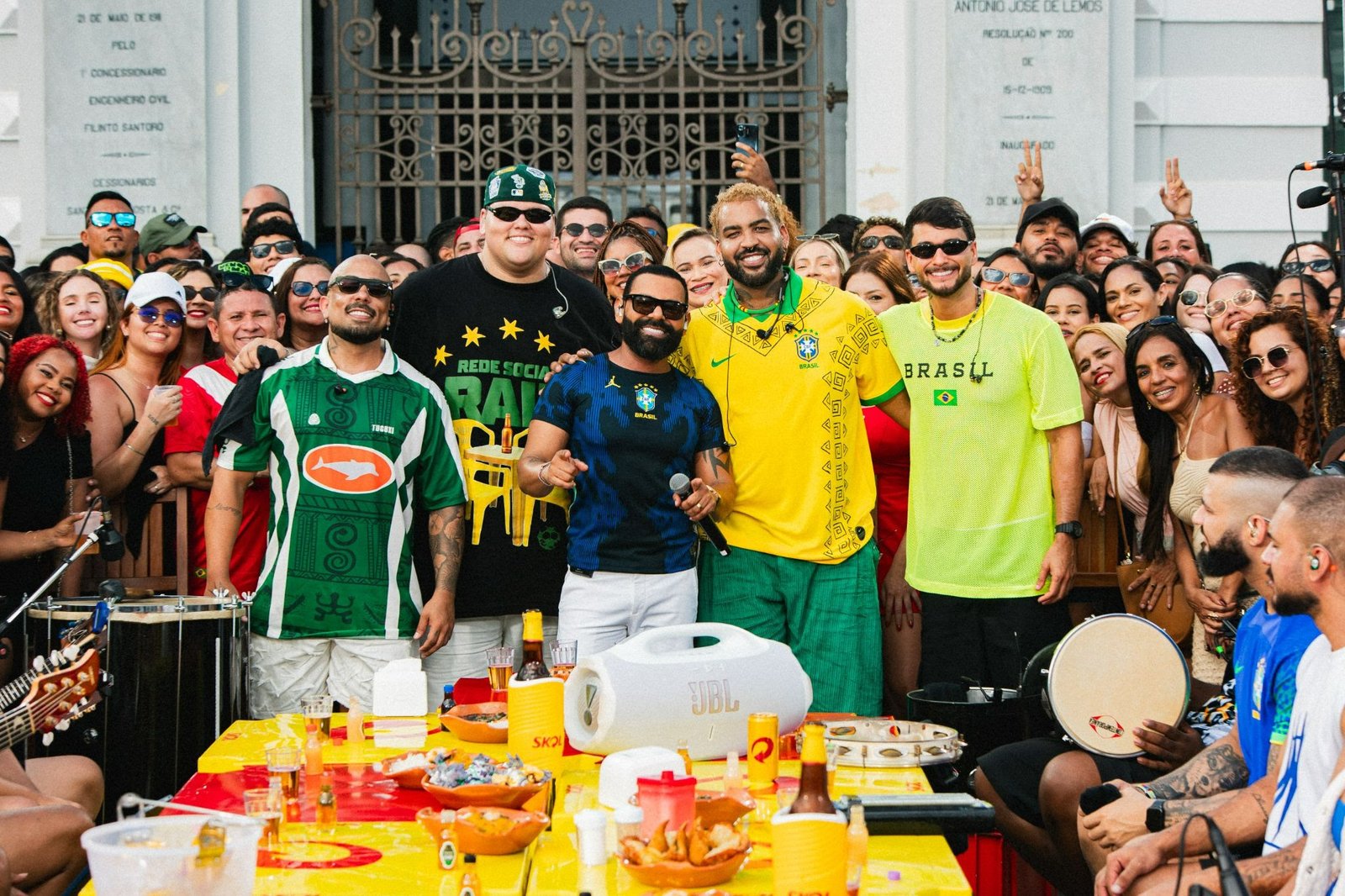 Menos é Mais e Pablo juntos em “Saudade Inconveniente”