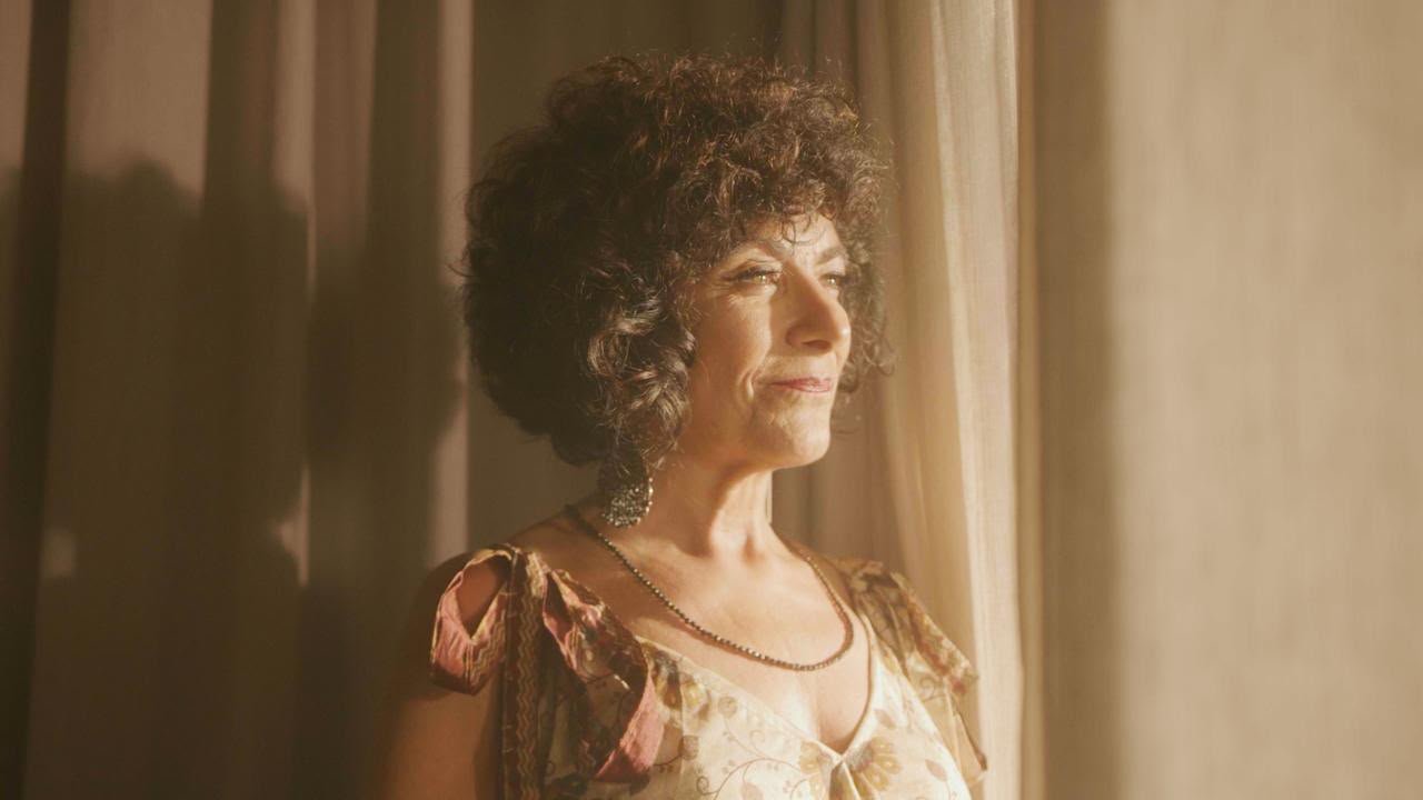 “Esse Caso Não Tem Fim”: Rosana Puccia apresenta álbum que une poesia e diversidade musical