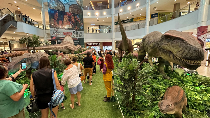 Exposição Imersiva “Mundo dos Dinossauros” chega à Fortaleza com réplicas realistas a partir deste sábado (04/07)
