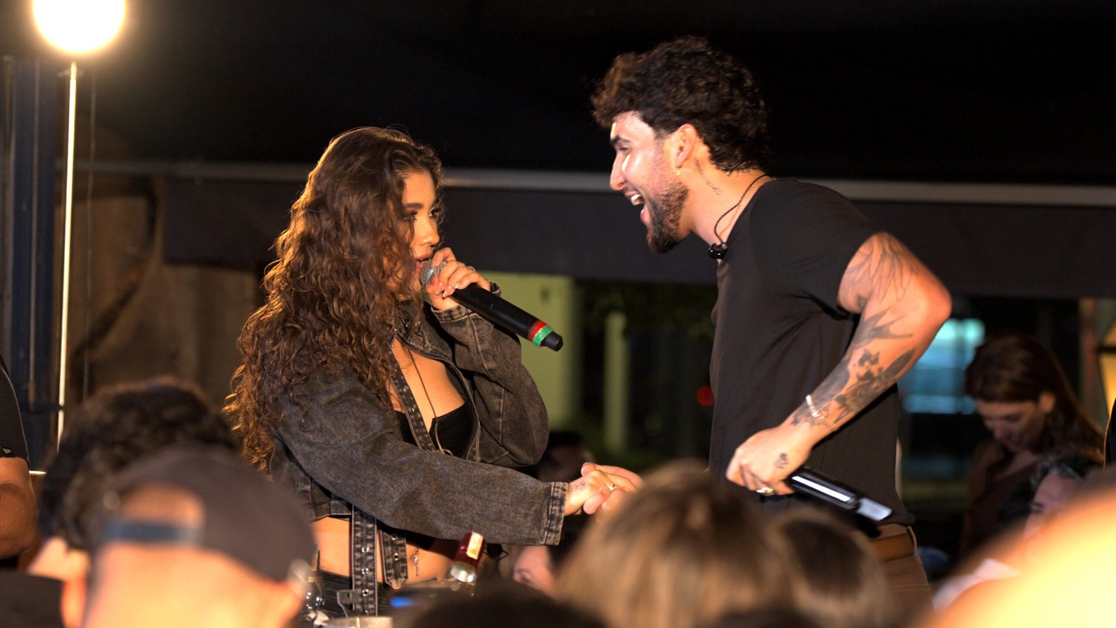 Pedro Guerra lança audiovisual “Abrindo O Bar” com participações de Thauane e Matheuzinho