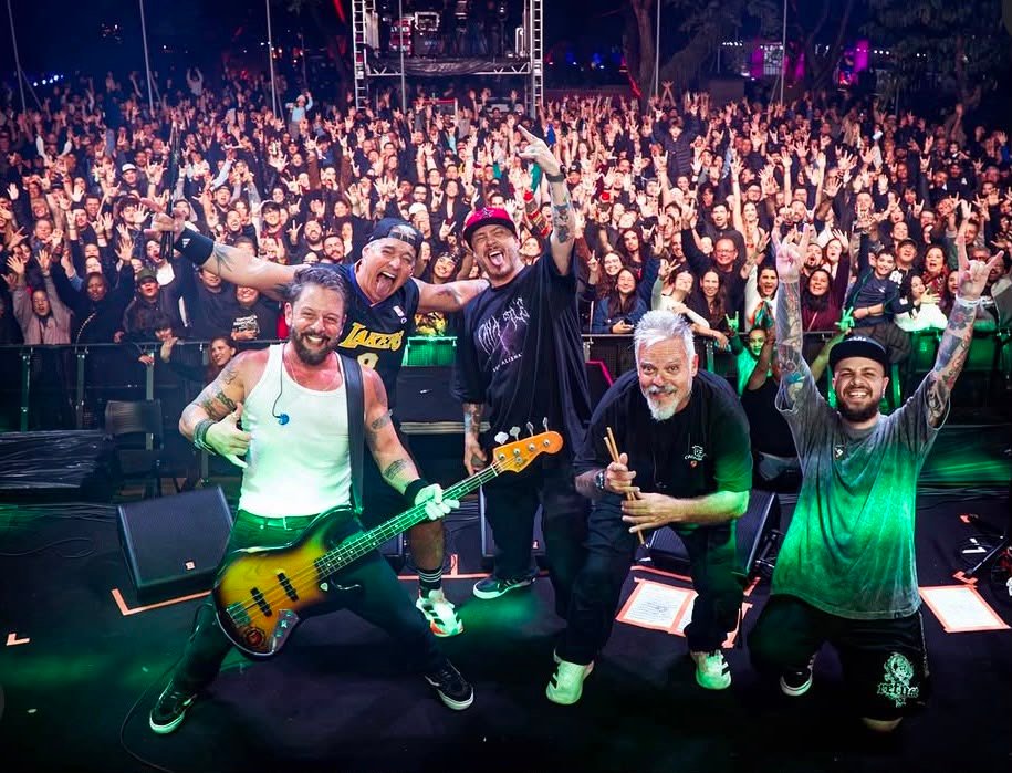 Tihuana homenageia Mamonas Assassinas em DVD gravado no Capital Moto Week