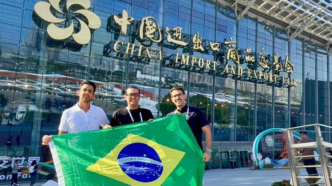Sindquímica-CE realiza missão empresarial na China para prospectar novos negócios e firmar parcerias