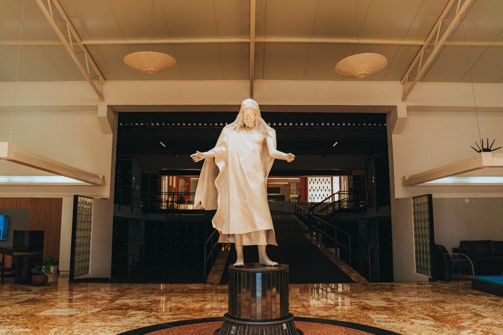 Um laço eterno: Cemitério Memorial Fortaleza prepara homenagem para o Dia de Finados